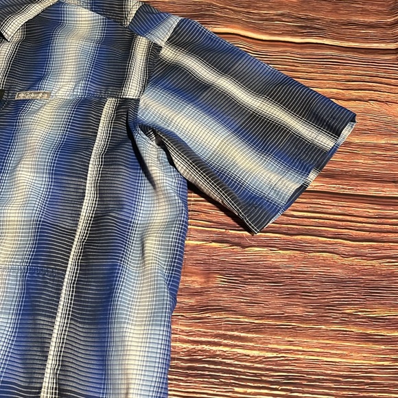 Columbia Omni-Shield Button Down Shirt - Picture 5 of 10